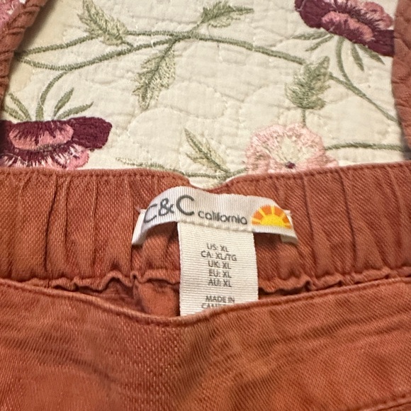 C&C California Rust Capris - Picture 3 of 6